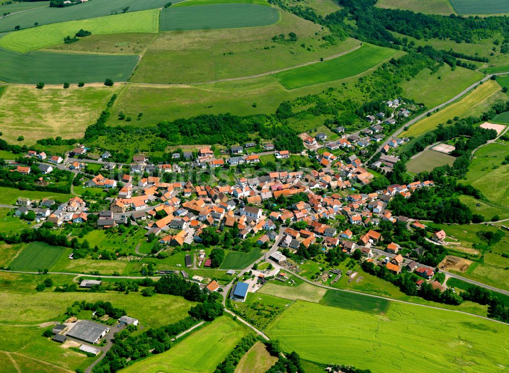 Luftaufnahme Gerbach - Dorfkern am Feldrand in Gerbach im Bundesland Rheinland-Pfalz, Deutschland