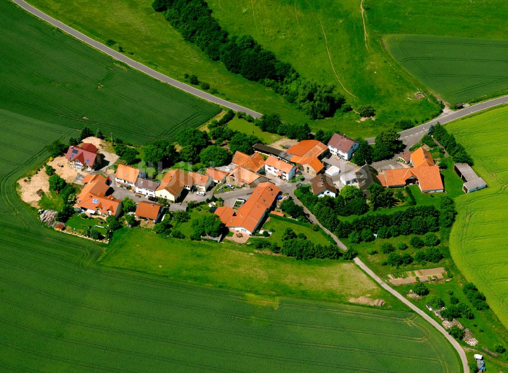 Gerbach von oben - Dorfkern am Feldrand in Gerbach im Bundesland Rheinland-Pfalz, Deutschland