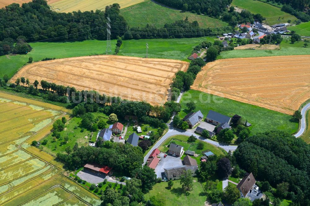 Luftaufnahme Gerlingen - Dorfkern am Feldrand in Gerlingen im Bundesland Nordrhein-Westfalen, Deutschland