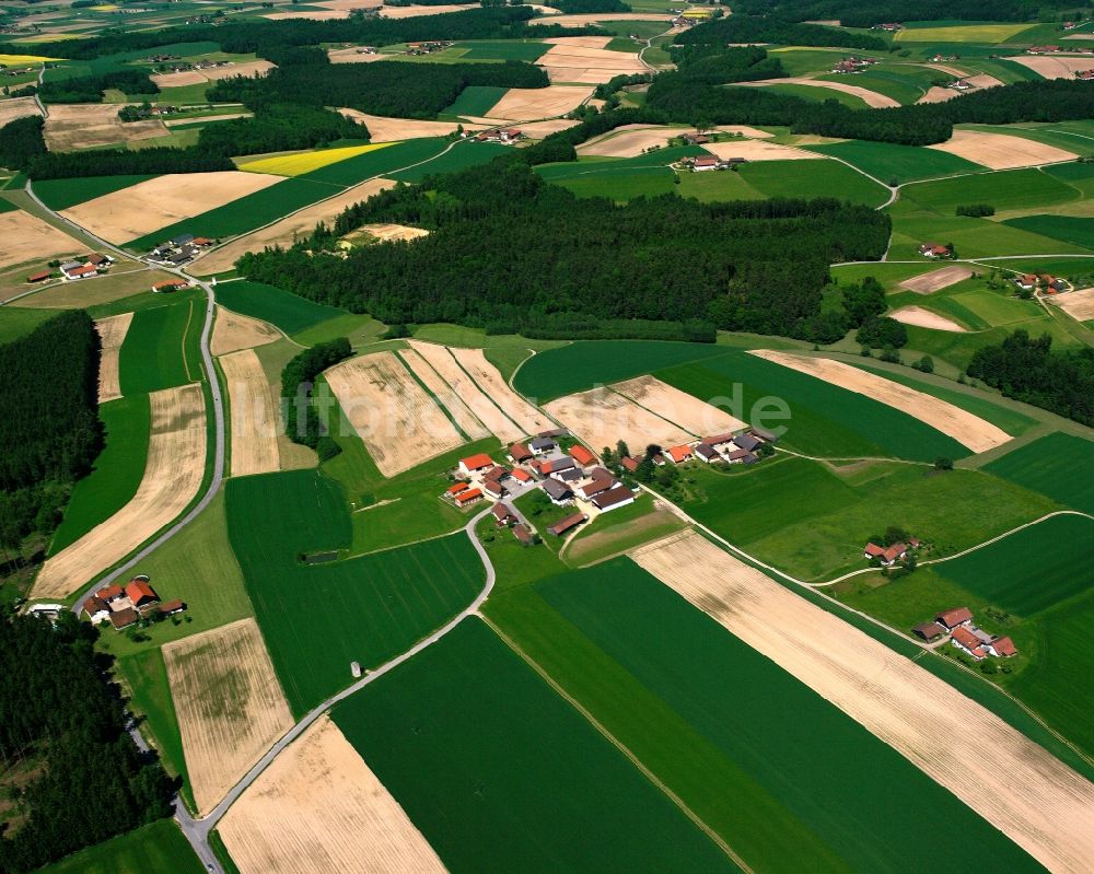 Gerlstetten von oben - Dorfkern am Feldrand in Gerlstetten im Bundesland Bayern, Deutschland