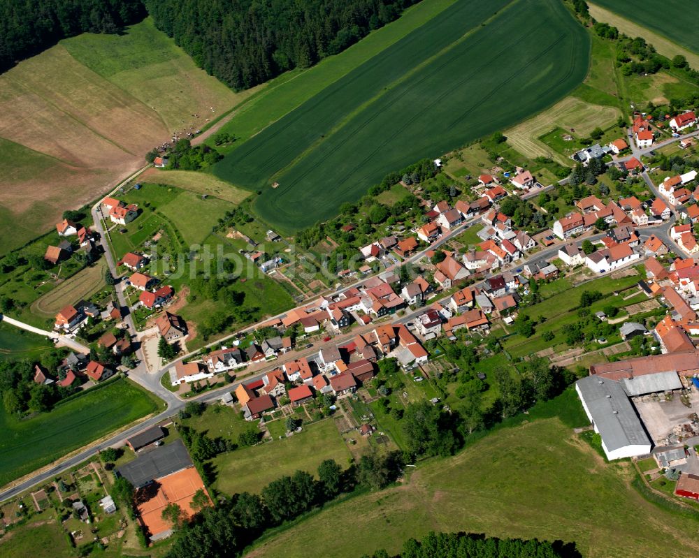 Luftaufnahme Gerterode - Dorfkern am Feldrand in Gerterode im Bundesland Thüringen, Deutschland