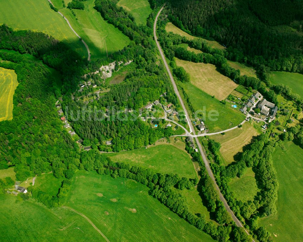 Göhren-Döhlen von oben - Dorfkern am Feldrand in Göhren-Döhlen im Bundesland Thüringen, Deutschland