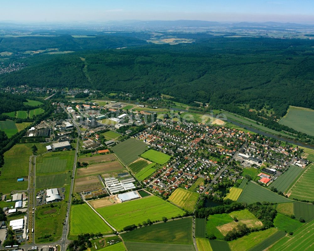 Gimte aus der Vogelperspektive: Dorfkern am Feldrand in Gimte im Bundesland Niedersachsen, Deutschland