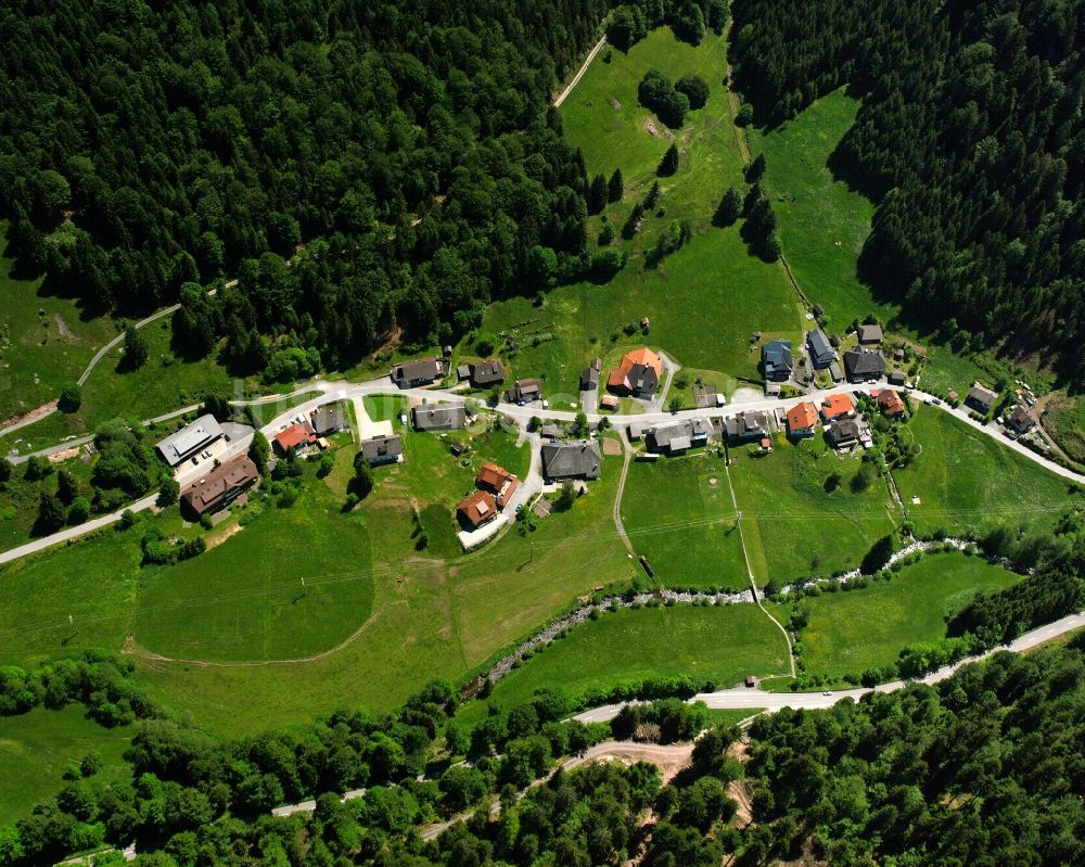 Glashütte von oben - Dorfkern am Feldrand in Glashütte im Bundesland Baden-Württemberg, Deutschland