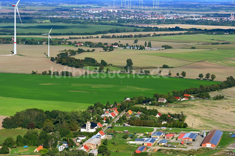 Luftbild Gollmitz - Dorfkern am Feldrand in Gollmitz im Bundesland Brandenburg, Deutschland