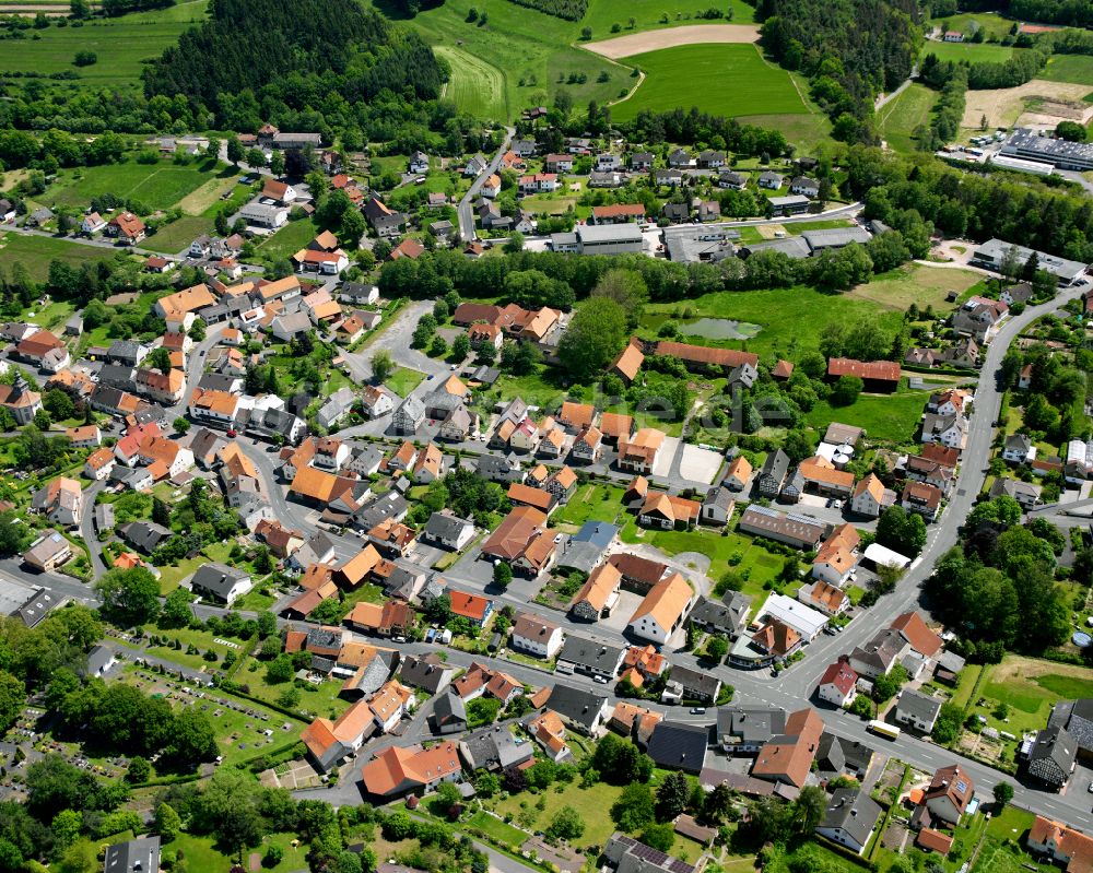 Grebenau von oben - Dorfkern am Feldrand in Grebenau im Bundesland