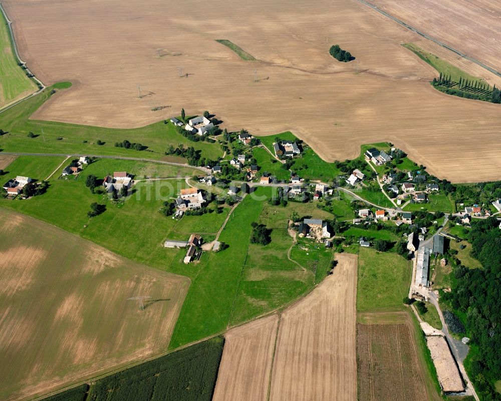 Greifendorf von oben - Dorfkern am Feldrand in Greifendorf im Bundesland Sachsen, Deutschland