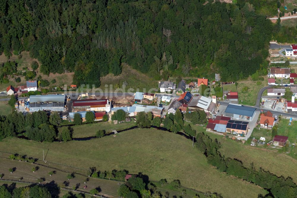 Gräfendorf aus der Vogelperspektive: Dorfkern am Feldrand in Gräfendorf im Bundesland Bayern, Deutschland