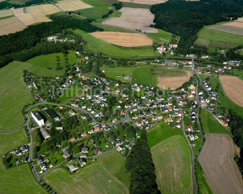 Göritzhain aus der Vogelperspektive: Dorfkern am Feldrand in Göritzhain im Bundesland Sachsen, Deutschland