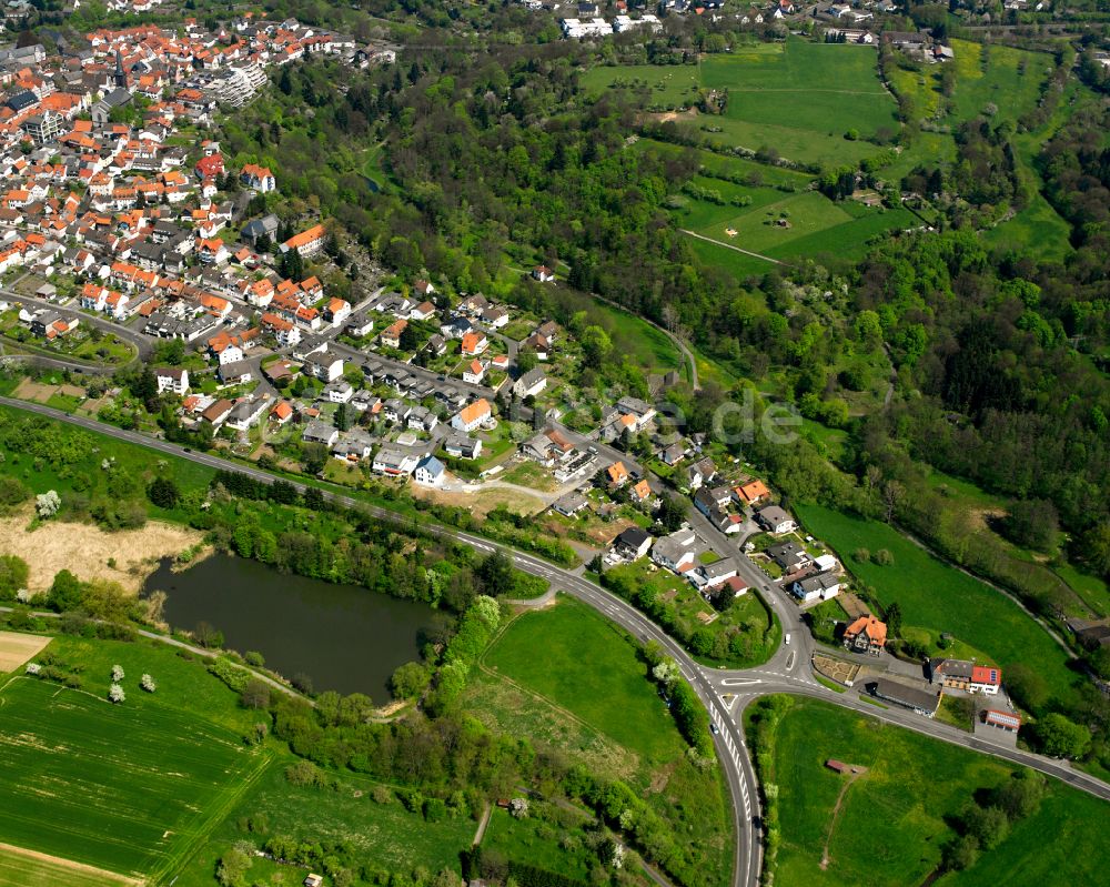 Grünberg aus der Vogelperspektive: Dorfkern am Feldrand in Grünberg im Bundesland Hessen, Deutschland