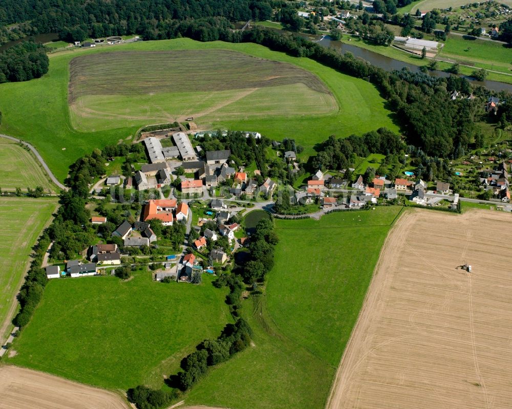 Luftaufnahme Gross Schlaisdorf - Dorfkern am Feldrand in Gross Schlaisdorf im Bundesland Sachsen, Deutschland