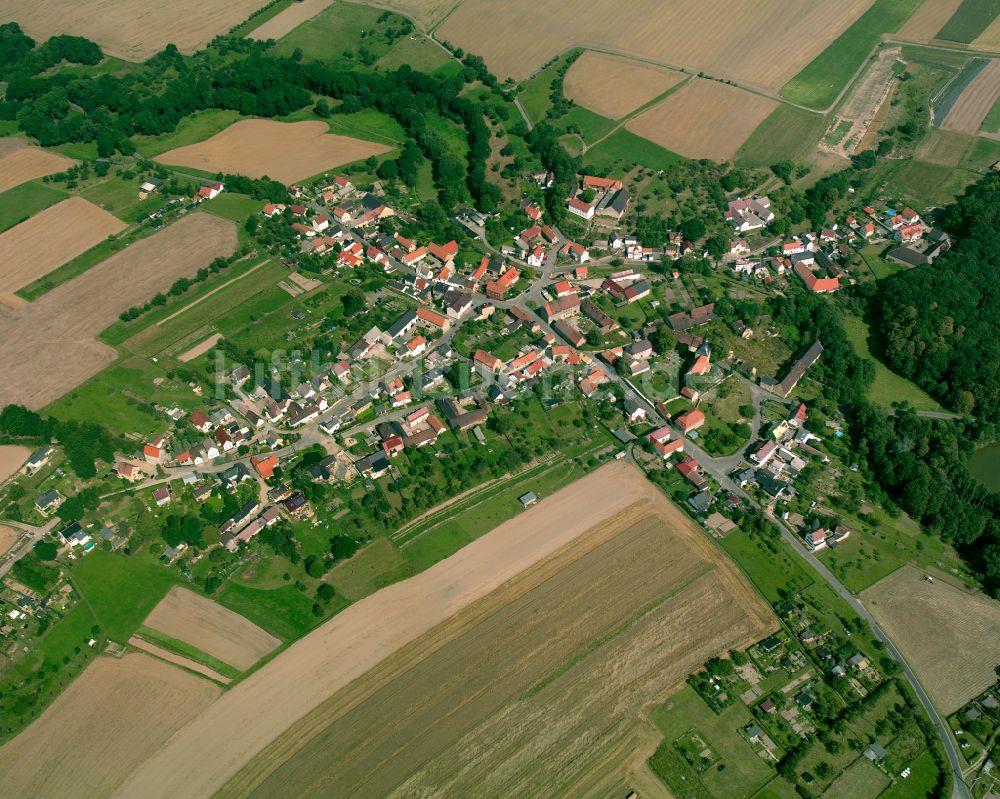 Luftaufnahme Großaga - Dorfkern am Feldrand in Großaga im Bundesland Thüringen, Deutschland