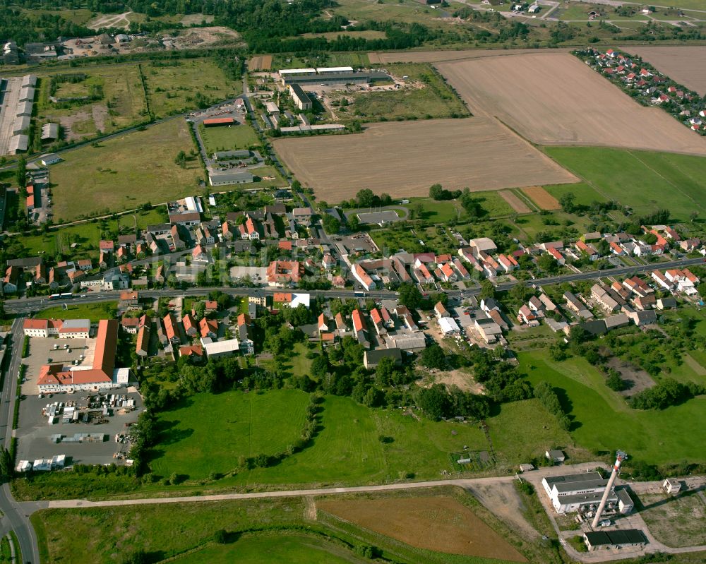 Großenhain aus der Vogelperspektive: Dorfkern am Feldrand in Großenhain im Bundesland Sachsen, Deutschland