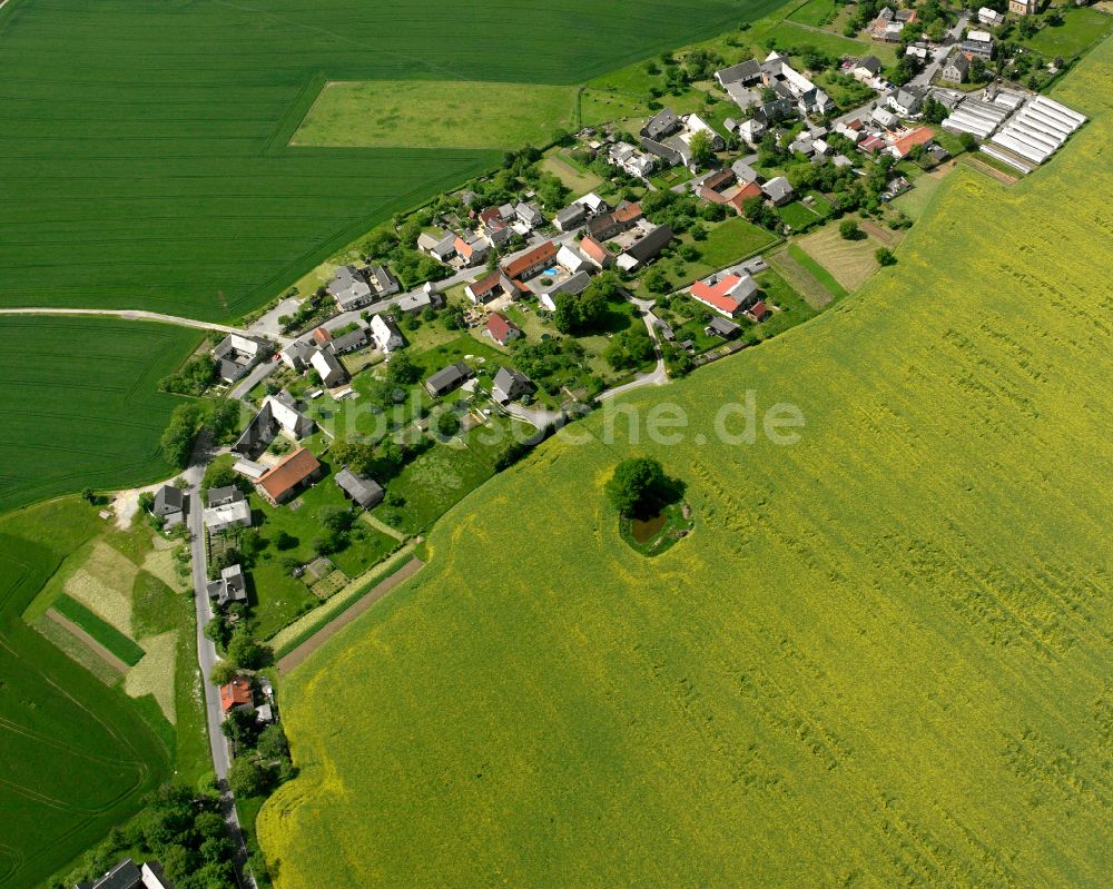 Luftbild Großkundorf - Dorfkern am Feldrand in Großkundorf im Bundesland Thüringen, Deutschland