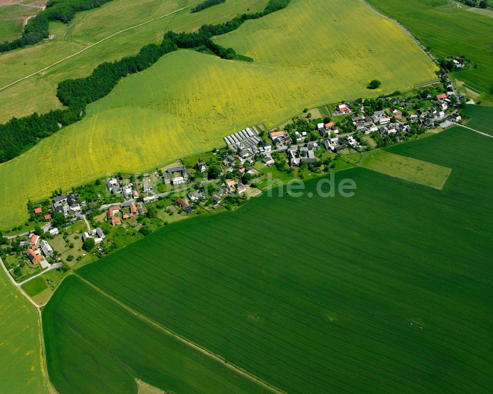 Luftaufnahme Großkundorf - Dorfkern am Feldrand in Großkundorf im Bundesland Thüringen, Deutschland