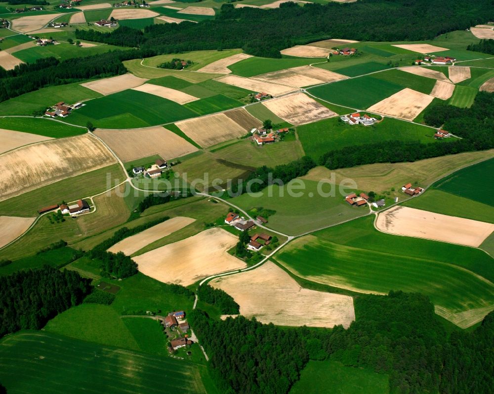 Luftbild Gstatt - Dorfkern am Feldrand in Gstatt im Bundesland Bayern, Deutschland