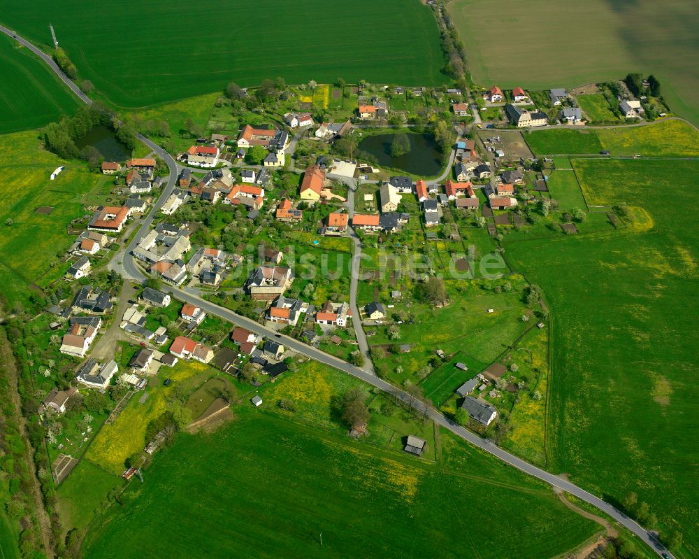 Luftaufnahme Gütterlitz - Dorfkern am Feldrand in Gütterlitz im Bundesland Thüringen, Deutschland