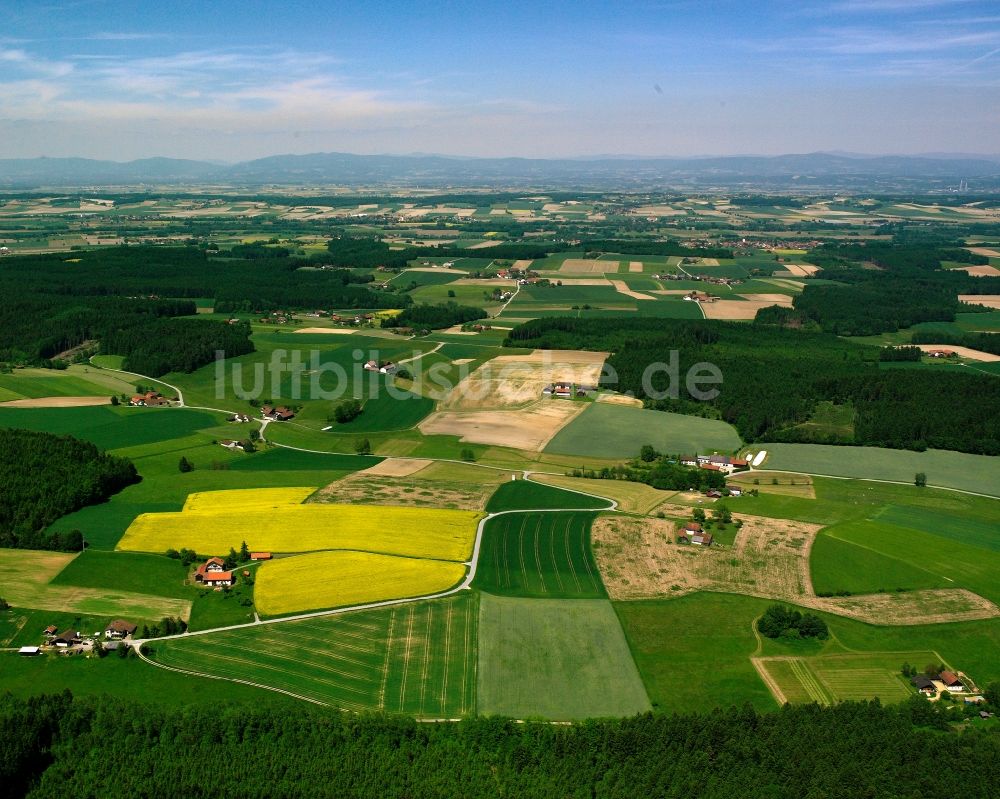 Luftbild Habach - Dorfkern am Feldrand in Habach im Bundesland Bayern, Deutschland