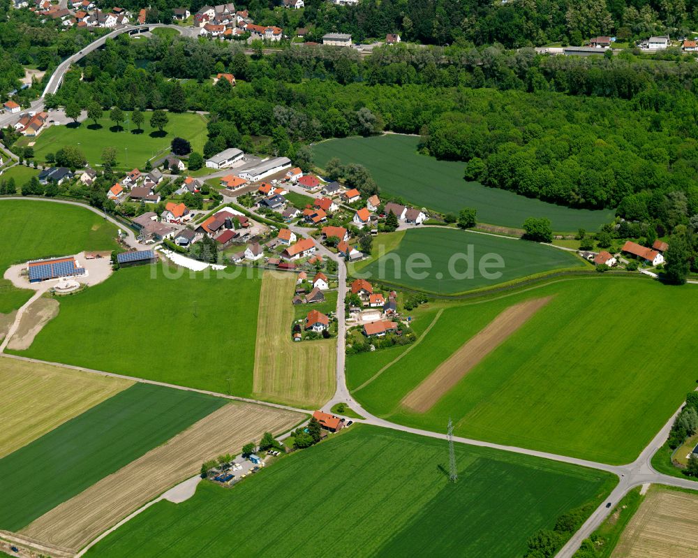 Luftaufnahme Hammerschmiede - Dorfkern am Feldrand in Hammerschmiede im Bundesland Baden-Württemberg, Deutschland