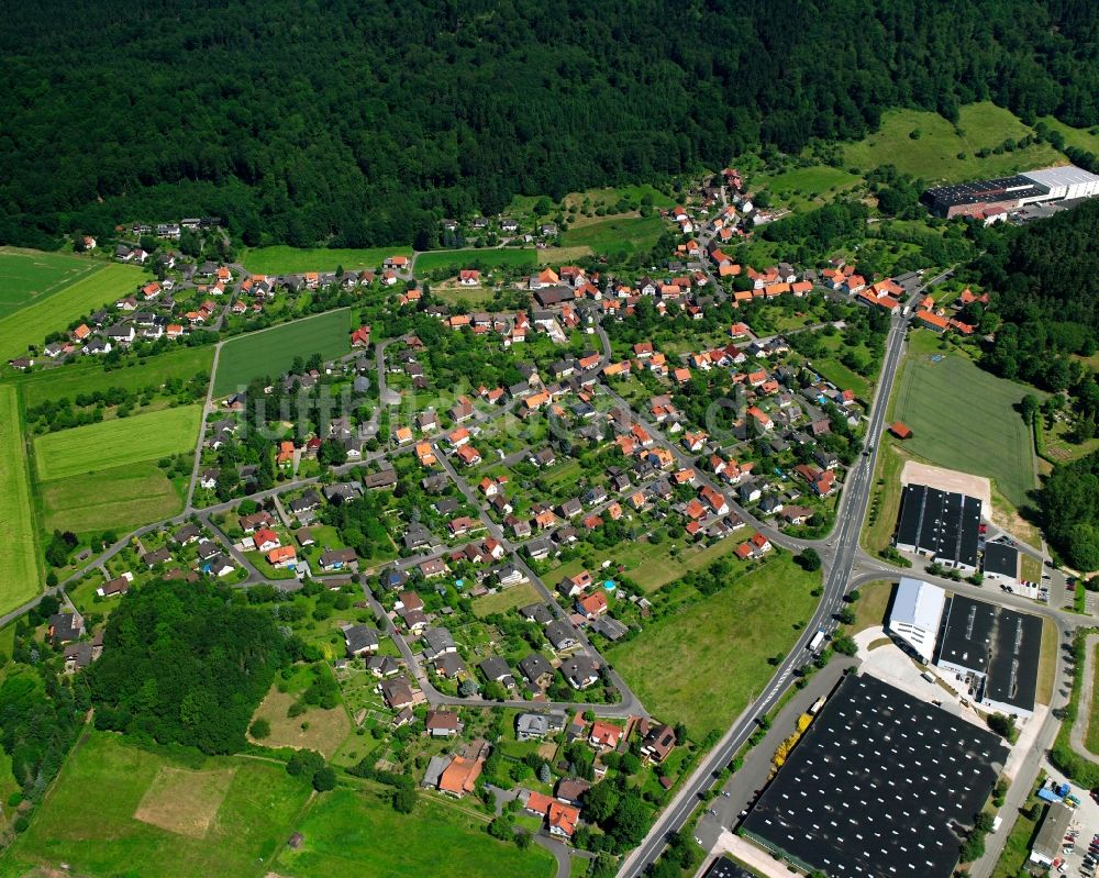 Hann. Münden von oben - Dorfkern am Feldrand in Hann. Münden im Bundesland Niedersachsen, Deutschland