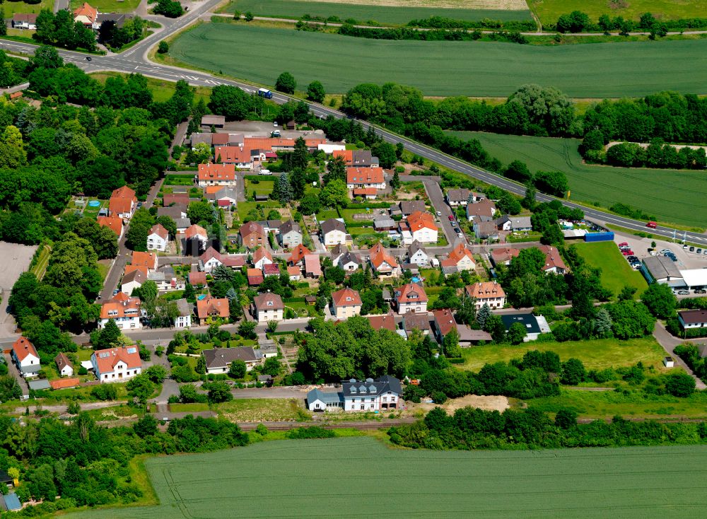 Luftbild Harxheim - Dorfkern am Feldrand in Harxheim im Bundesland Rheinland-Pfalz, Deutschland