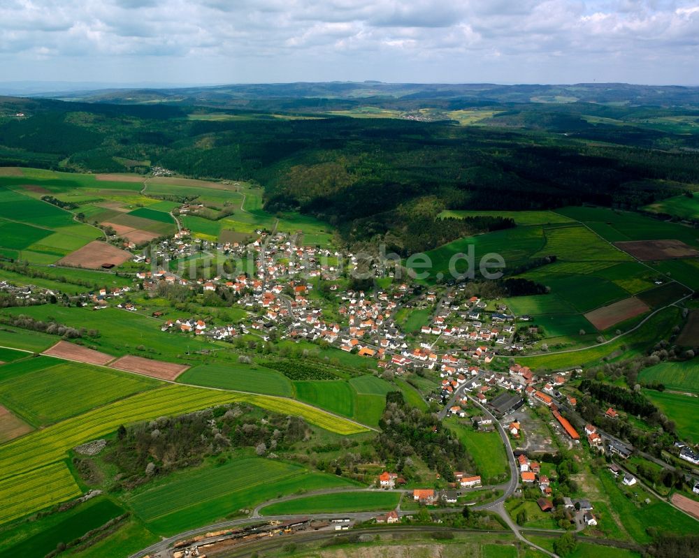 Luftbild Hatterode - Dorfkern am Feldrand in Hatterode im Bundesland Hessen, Deutschland