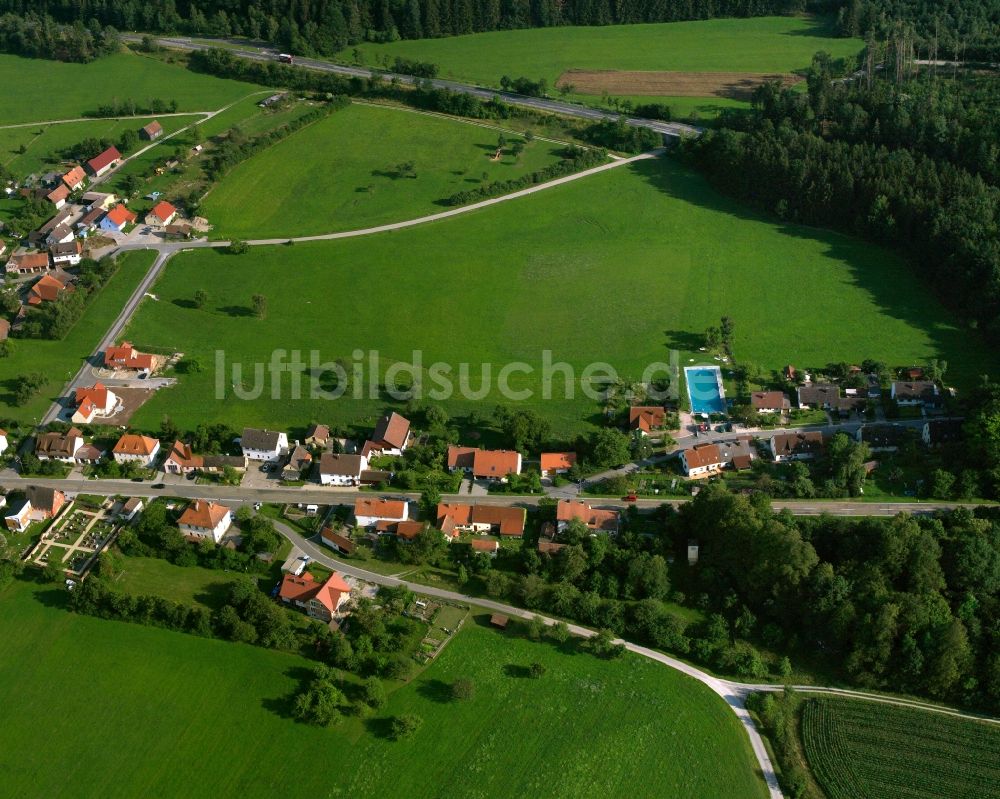 Luftbild Haundorf - Dorfkern am Feldrand in Haundorf im Bundesland Bayern, Deutschland