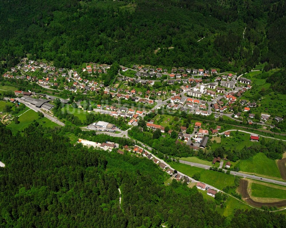 Luftaufnahme Hausen - Dorfkern am Feldrand in Hausen im Bundesland Baden-Württemberg, Deutschland