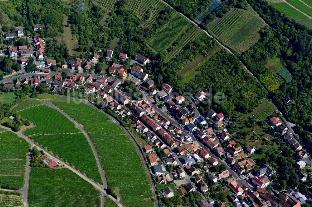 Luftaufnahme Heidingsfeld - Dorfkern am Feldrand in Heidingsfeld im Bundesland Bayern, Deutschland