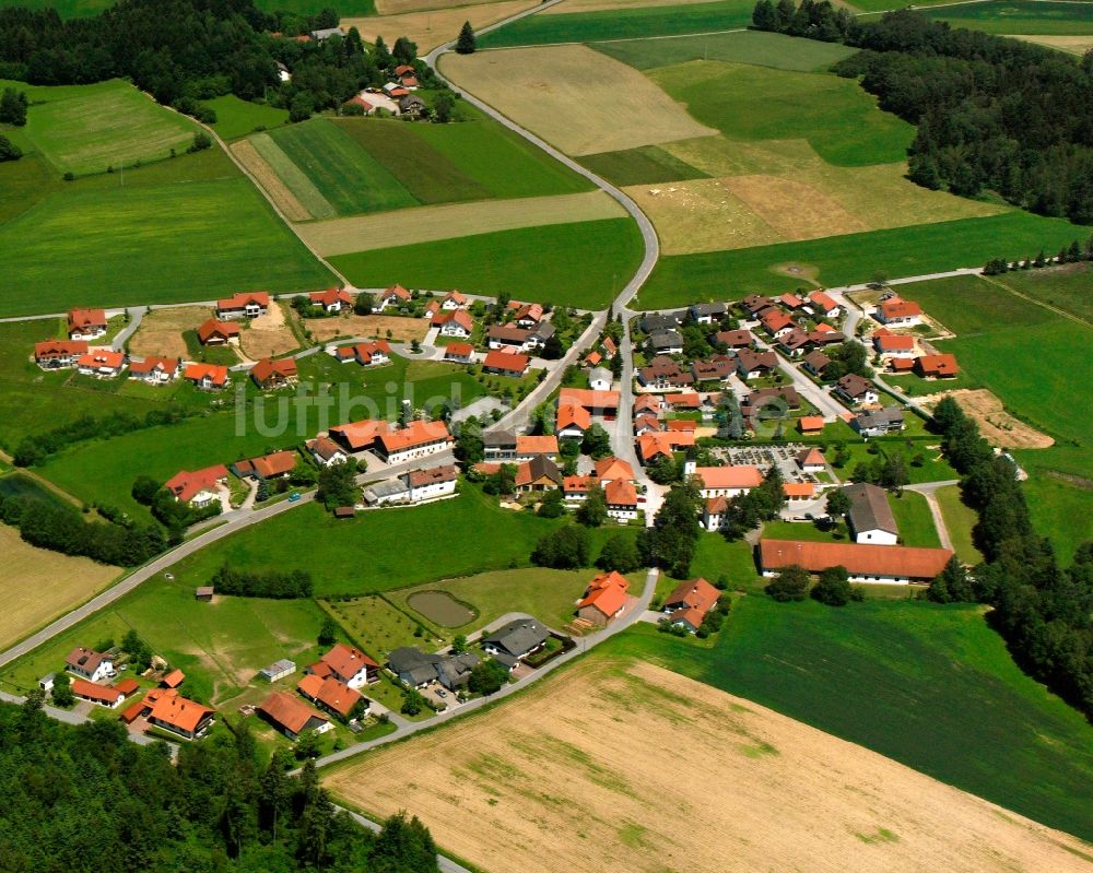 Luftbild Heilbrunn - Dorfkern am Feldrand in Heilbrunn im Bundesland Bayern, Deutschland