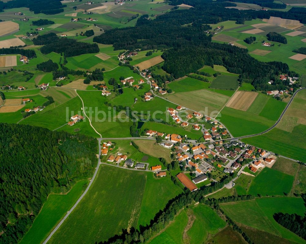 Luftbild Heilbrunn - Dorfkern am Feldrand in Heilbrunn im Bundesland Bayern, Deutschland