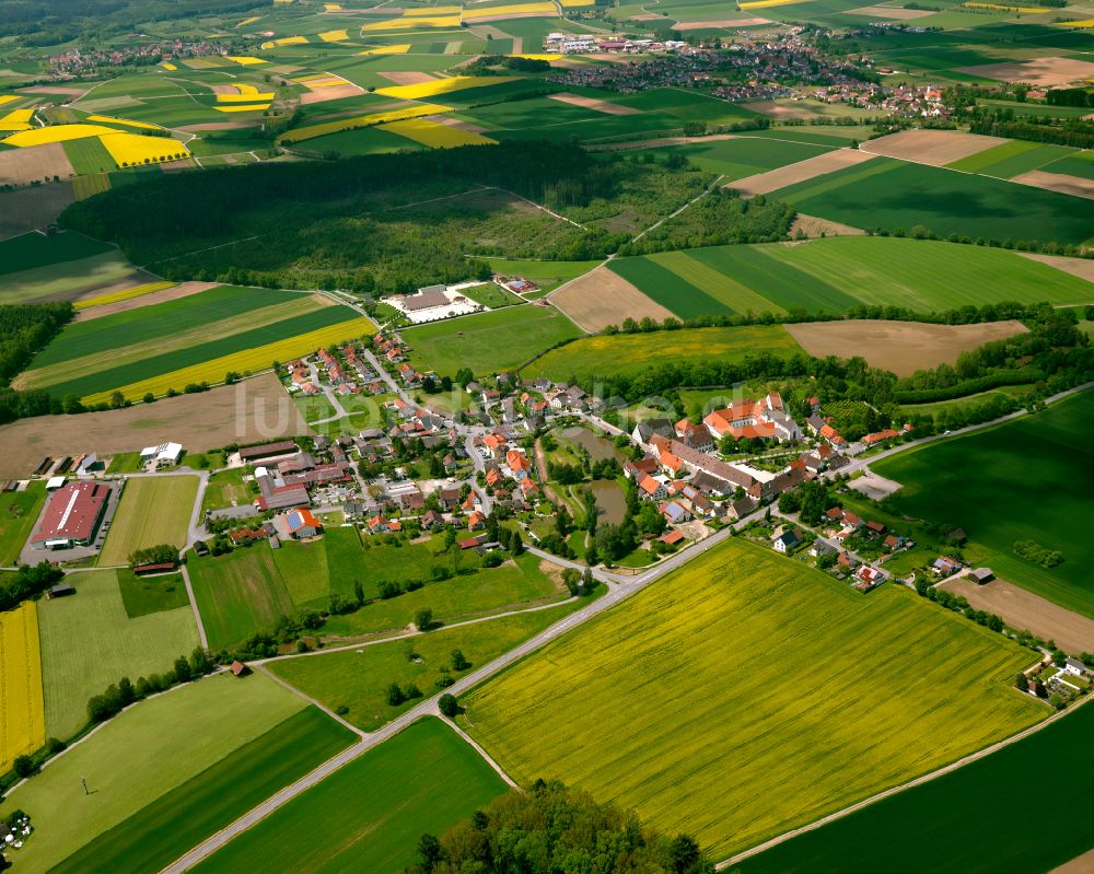 Luftbild Heiligkreuztal - Dorfkern am Feldrand in Heiligkreuztal im Bundesland Baden-Württemberg, Deutschland