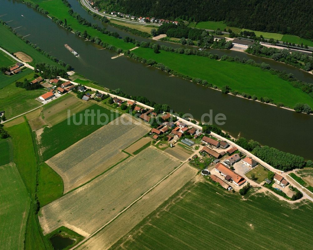 Luftaufnahme Hermannsdorf - Dorfkern am Feldrand in Hermannsdorf im Bundesland Bayern, Deutschland