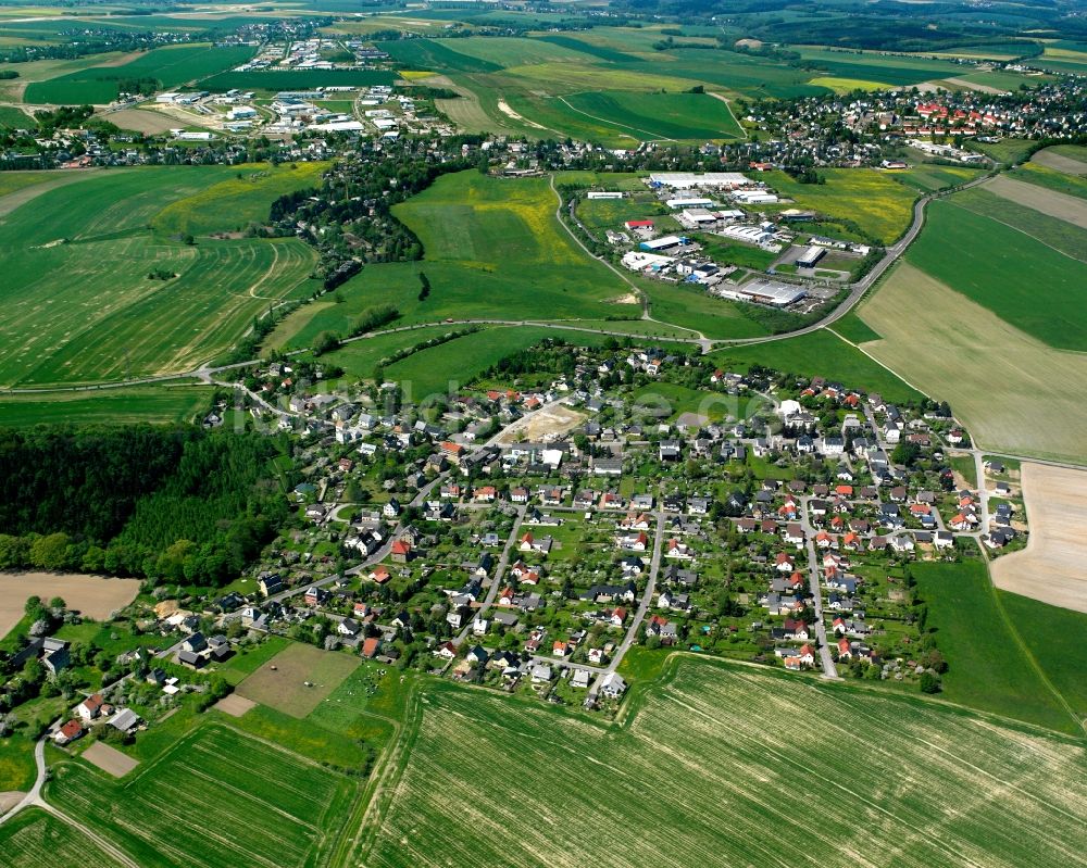 Luftbild Herrenhaide - Dorfkern am Feldrand in Herrenhaide im Bundesland Sachsen, Deutschland