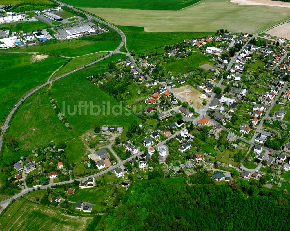 Herrenhaide aus der Vogelperspektive: Dorfkern am Feldrand in Herrenhaide im Bundesland Sachsen, Deutschland