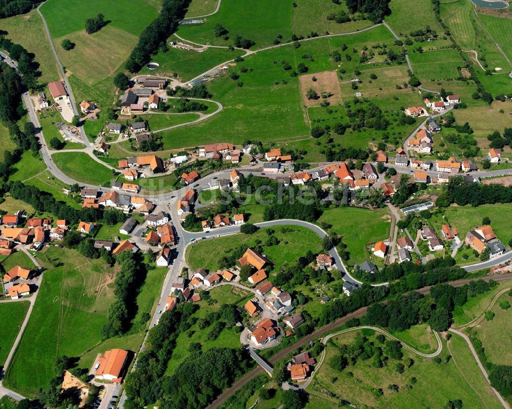 Luftbild Hetzbach - Dorfkern am Feldrand in Hetzbach im Bundesland Hessen, Deutschland