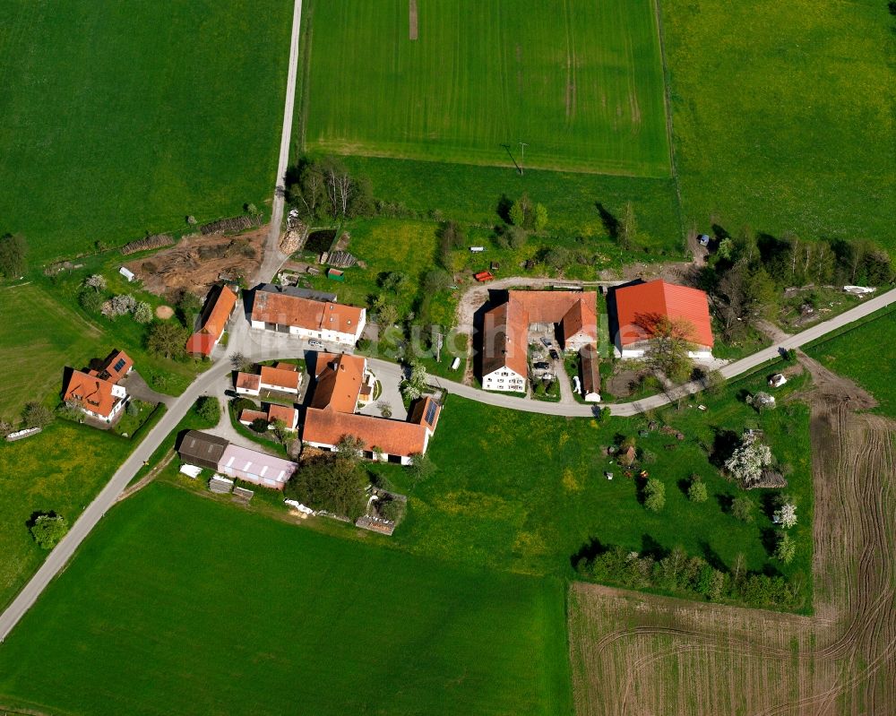 Luftbild Höfstetten - Dorfkern am Feldrand in Höfstetten im Bundesland Bayern, Deutschland