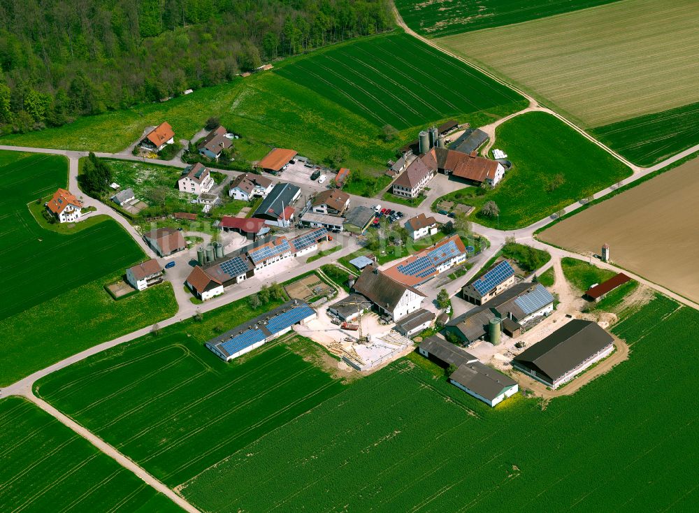 Hinterdenkental aus der Vogelperspektive: Dorfkern am Feldrand in Hinterdenkental im Bundesland Baden-Württemberg, Deutschland