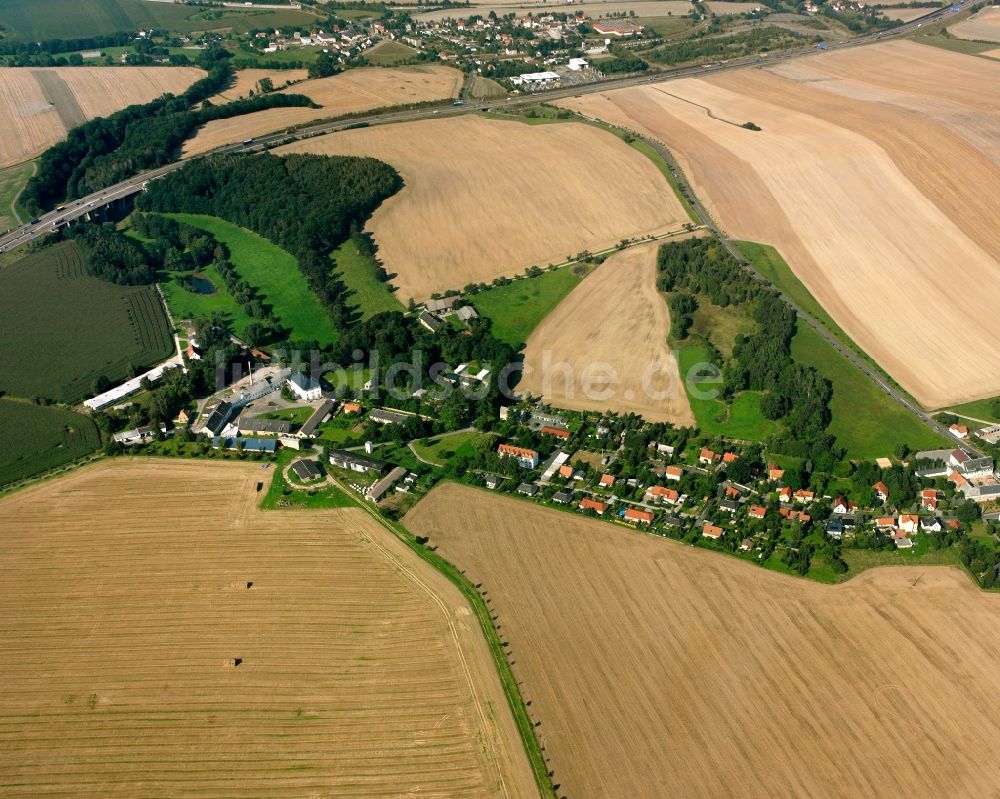 Luftbild Hirschfeld - Dorfkern am Feldrand in Hirschfeld im Bundesland Sachsen, Deutschland