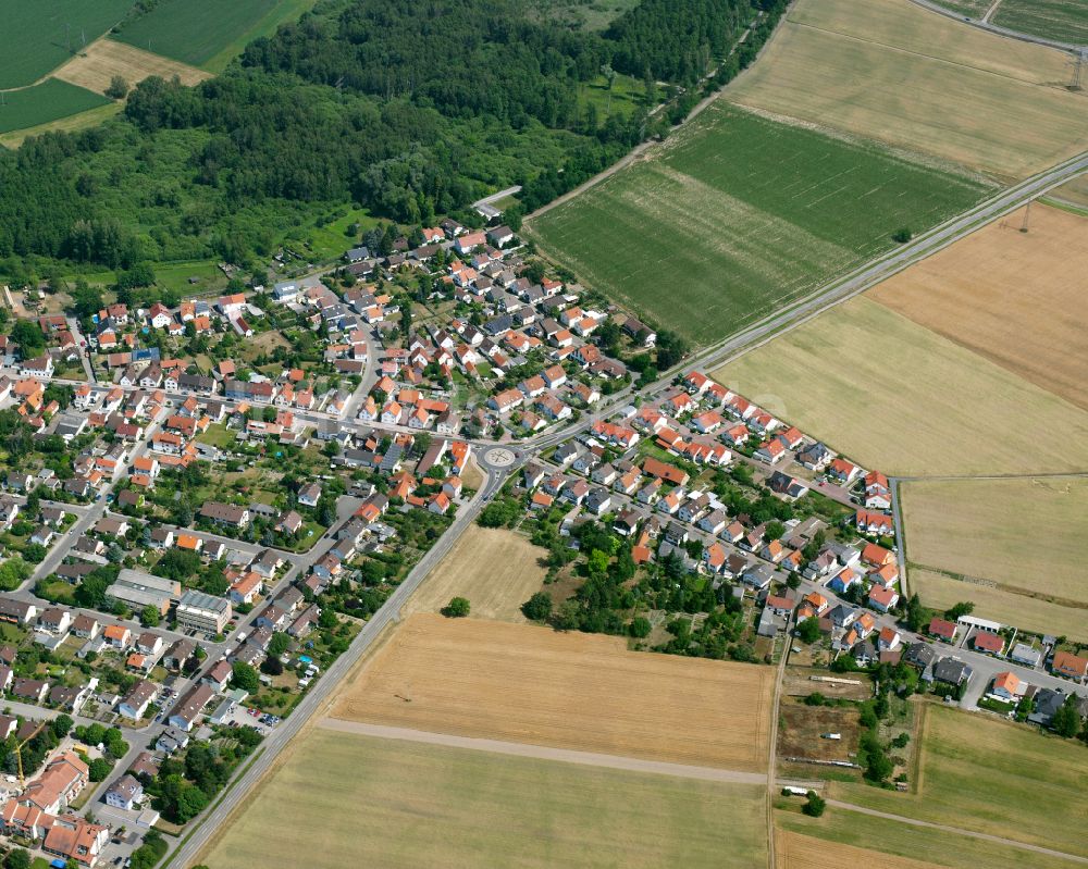 Luftbild Hochstetten - Dorfkern am Feldrand in Hochstetten im Bundesland Baden-Württemberg, Deutschland