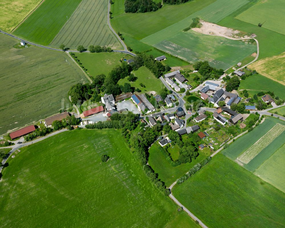 Hohendorf von oben - Dorfkern am Feldrand in Hohendorf im Bundesland Bayern, Deutschland