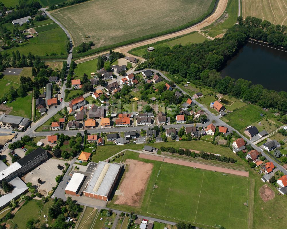 Hornburg aus der Vogelperspektive: Dorfkern am Feldrand in Hornburg im Bundesland Niedersachsen, Deutschland