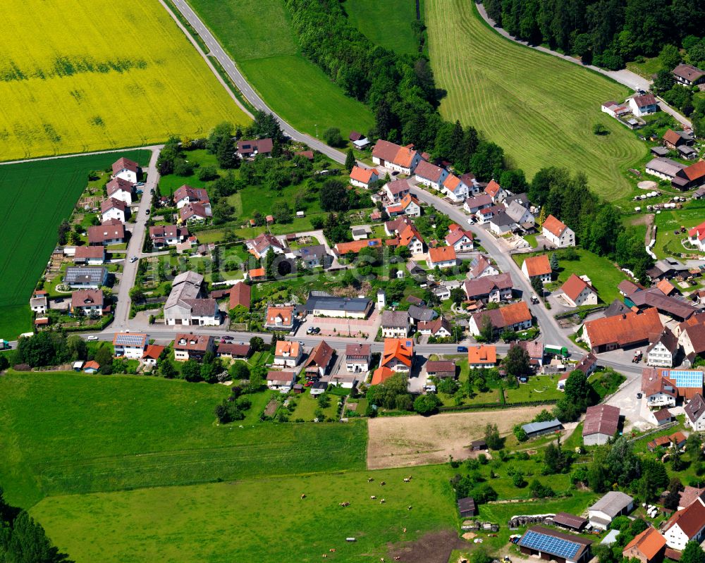 Luftbild Ingoldingen - Dorfkern am Feldrand in Ingoldingen im Bundesland Baden-Württemberg, Deutschland