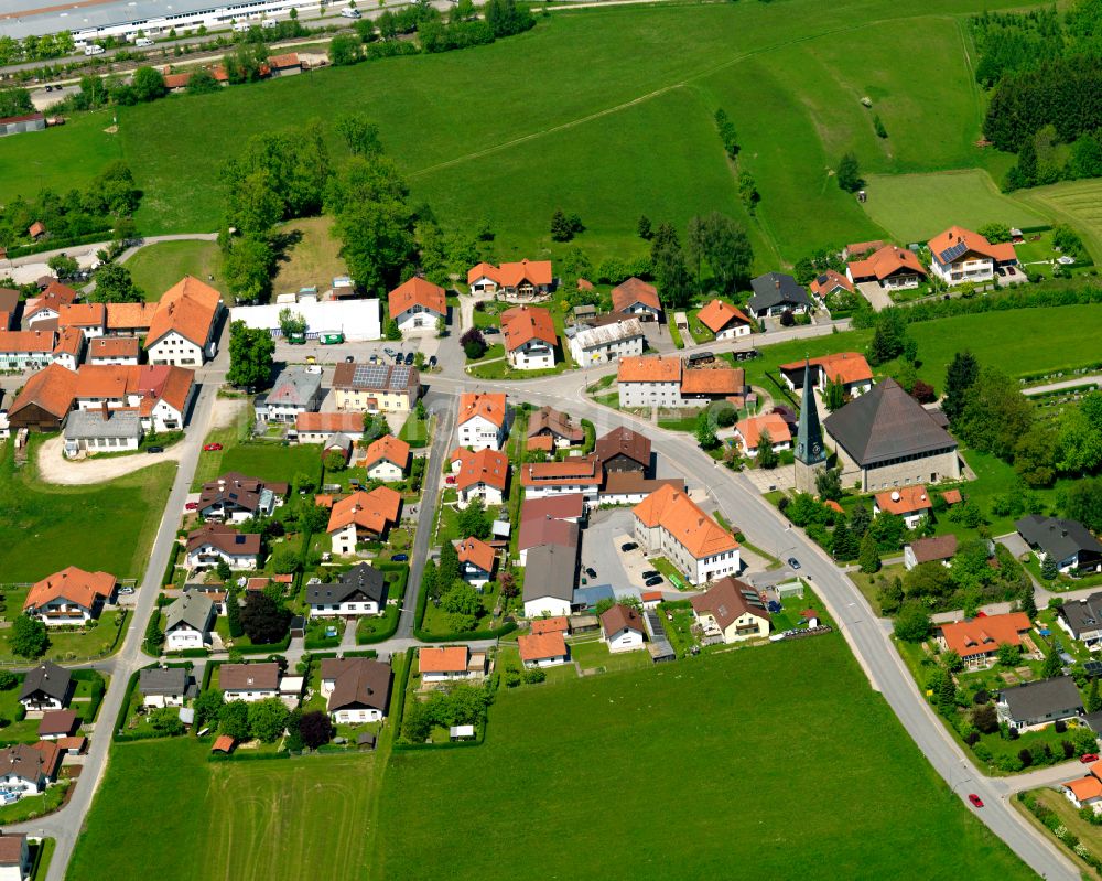 Jandelsbrunn von oben - Dorfkern am Feldrand in Jandelsbrunn im Bundesland Bayern, Deutschland