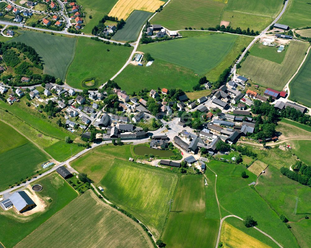 Jägersruh von oben - Dorfkern am Feldrand in Jägersruh im Bundesland Bayern, Deutschland