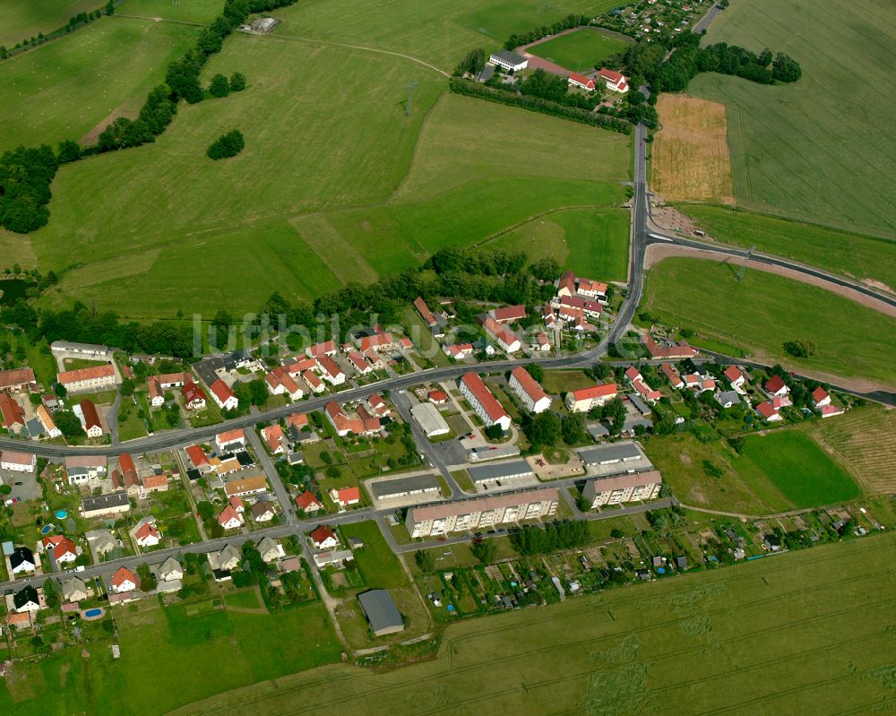 Kalkreuth von oben - Dorfkern am Feldrand in Kalkreuth im Bundesland Sachsen, Deutschland