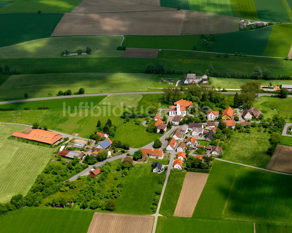 Luftbild Kanzach - Dorfkern am Feldrand in Kanzach im Bundesland Baden-Württemberg, Deutschland