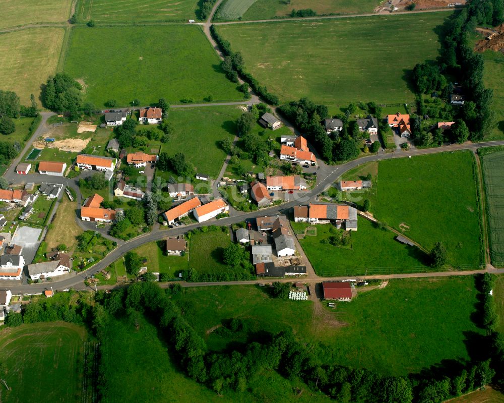 Luftaufnahme Kaulstoß - Dorfkern am Feldrand in Kaulstoß im Bundesland Hessen, Deutschland