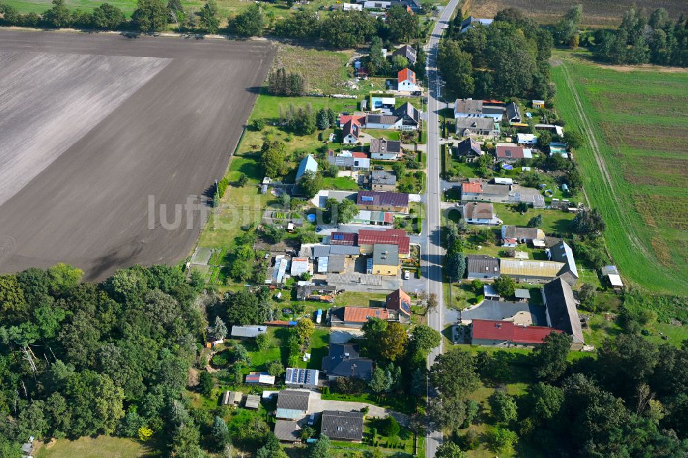 Luftbild Kaupen - Dorfkern am Feldrand in Kaupen im Bundesland Brandenburg, Deutschland