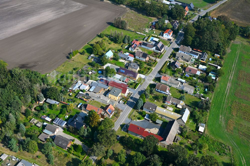 Luftaufnahme Kaupen - Dorfkern am Feldrand in Kaupen im Bundesland Brandenburg, Deutschland